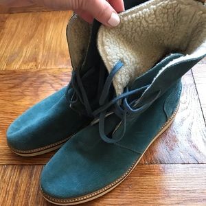Lacoste cozy boots